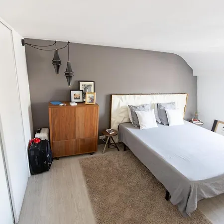 Very Eautiful Flat In The Marais *
